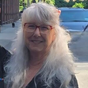 Meet your Posher, Linda